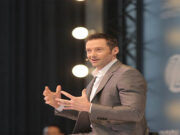 Hugh Jackman’dan Üzücü Haber