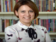Gülden Üner: “Vitrin Benlik” Bizi Mutsuz Ediyor