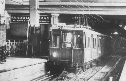 Dünyanın İlk Yeraltı Metrosu Tünel 141. Yaşında