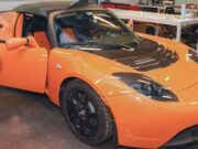 Tesla Otoparkta Çürüyor Mu?