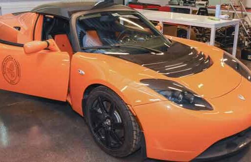 Tesla Otoparkta Çürüyor Mu?