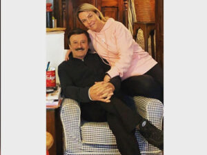 sanatcilardan 14 subat paylasimlari 5 kulecanbazi com 640x480 1 300x225 - Sanat&ccedil;ılardan 14 Şubat Paylaşımları!