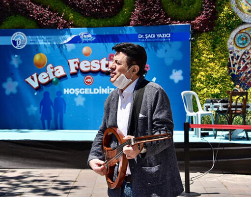 Coşkun Sabah “Tuzla Belediyesi Vefa Festivali’’nde Sahne Aldı