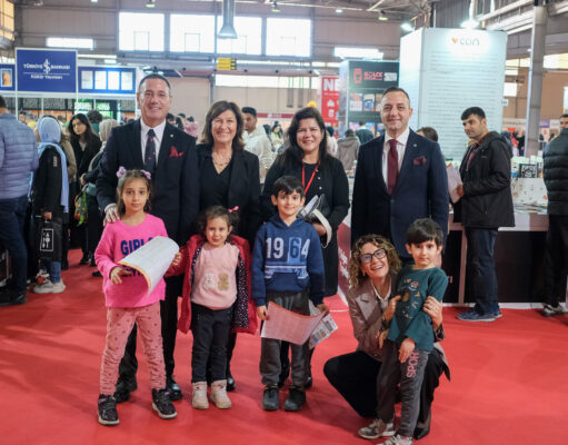 Diyarbakır 8. Kitap Fuarı Kapılarını Kitapseverlere Açtı